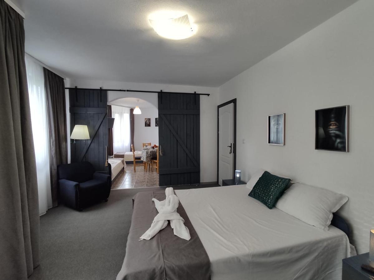 Rali Apartments Kiten  Rum bild